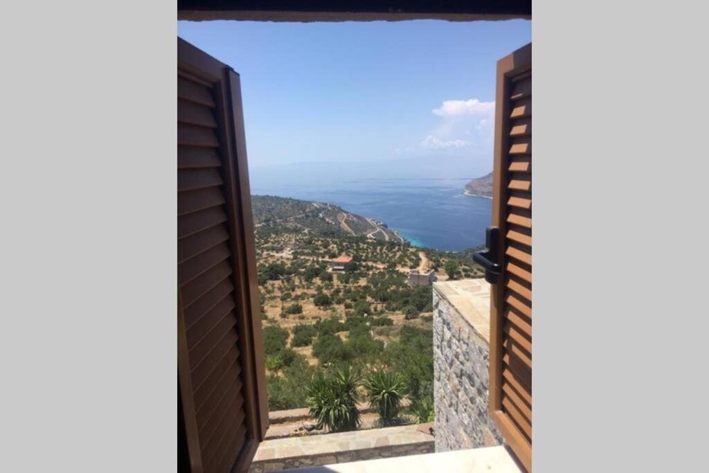 Πύργος Παραδοσιακός Με Μαγευτική Θέα - Villa Traditional Tower With Amazing Sea View อาเรโอโปลิส ภายนอก รูปภาพ