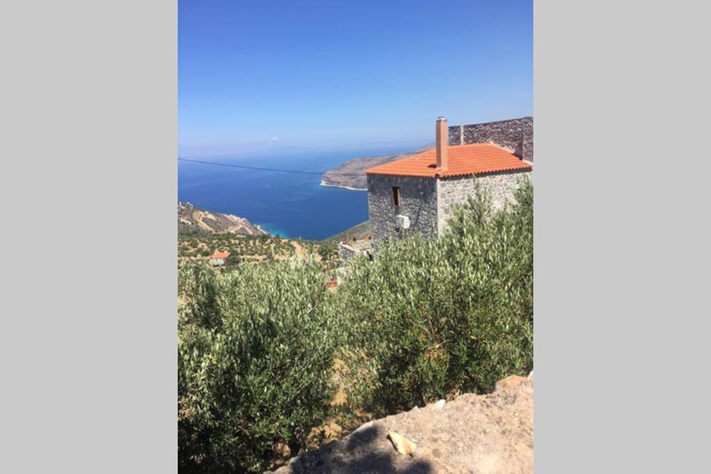Πύργος Παραδοσιακός Με Μαγευτική Θέα - Villa Traditional Tower With Amazing Sea View อาเรโอโปลิส ภายนอก รูปภาพ