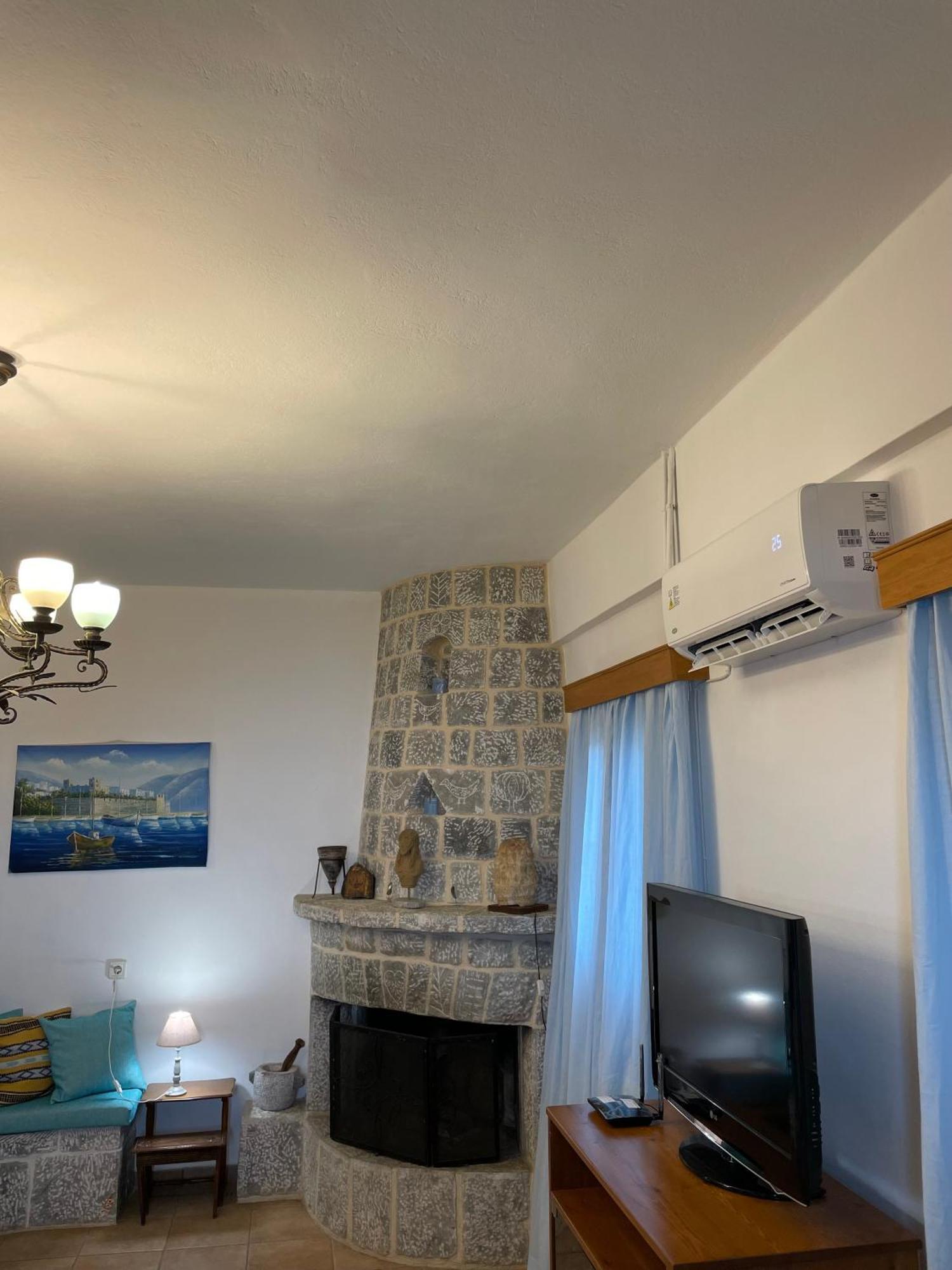 Πύργος Παραδοσιακός Με Μαγευτική Θέα - Villa Traditional Tower With Amazing Sea View อาเรโอโปลิส ภายนอก รูปภาพ
